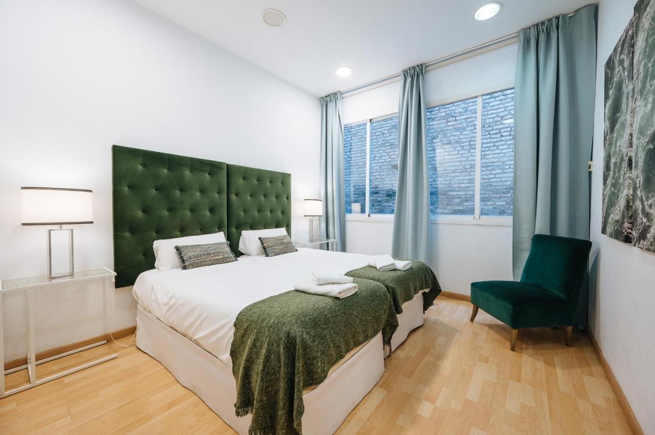Apartamento Vistas Catedral Tomas de Ibarra Parking Opc Sevilla Exterior foto