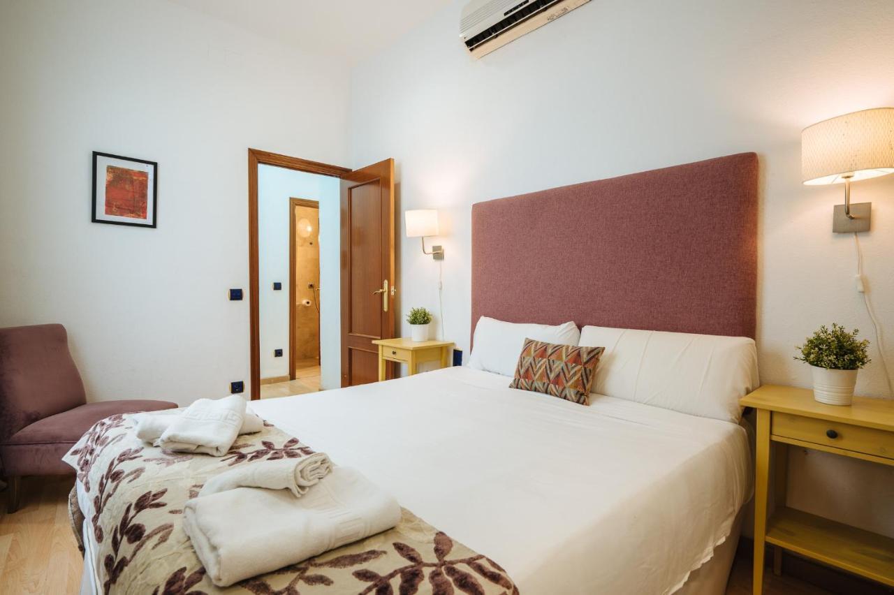 Apartamento Vistas Catedral Tomas de Ibarra Parking Opc Sevilla Exterior foto