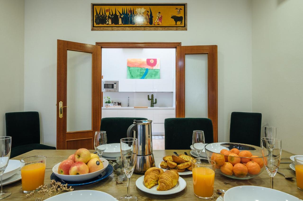 Apartamento Vistas Catedral Tomas de Ibarra Parking Opc Sevilla Exterior foto