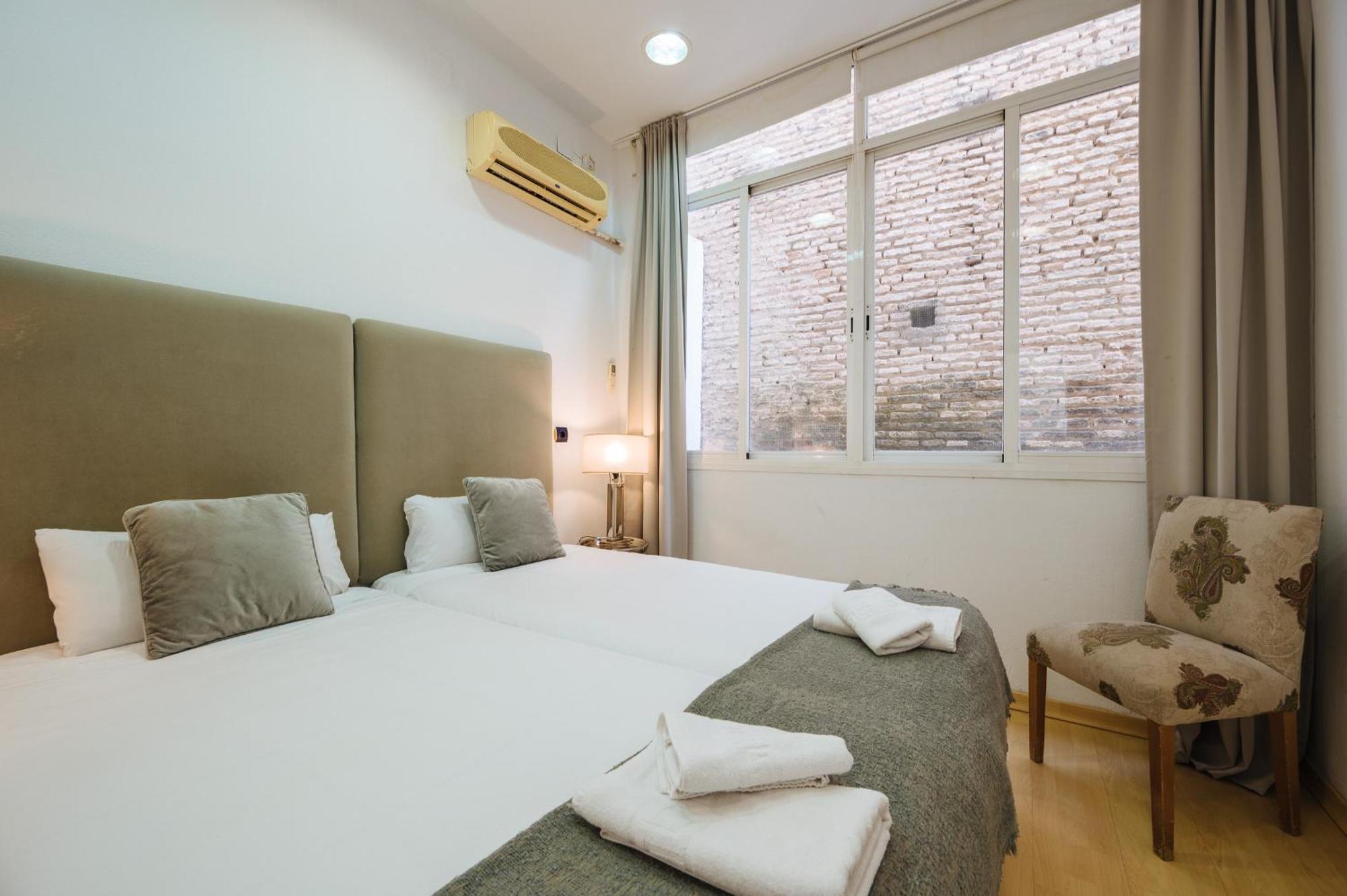 Apartamento Vistas Catedral Tomas de Ibarra Parking Opc Sevilla Exterior foto