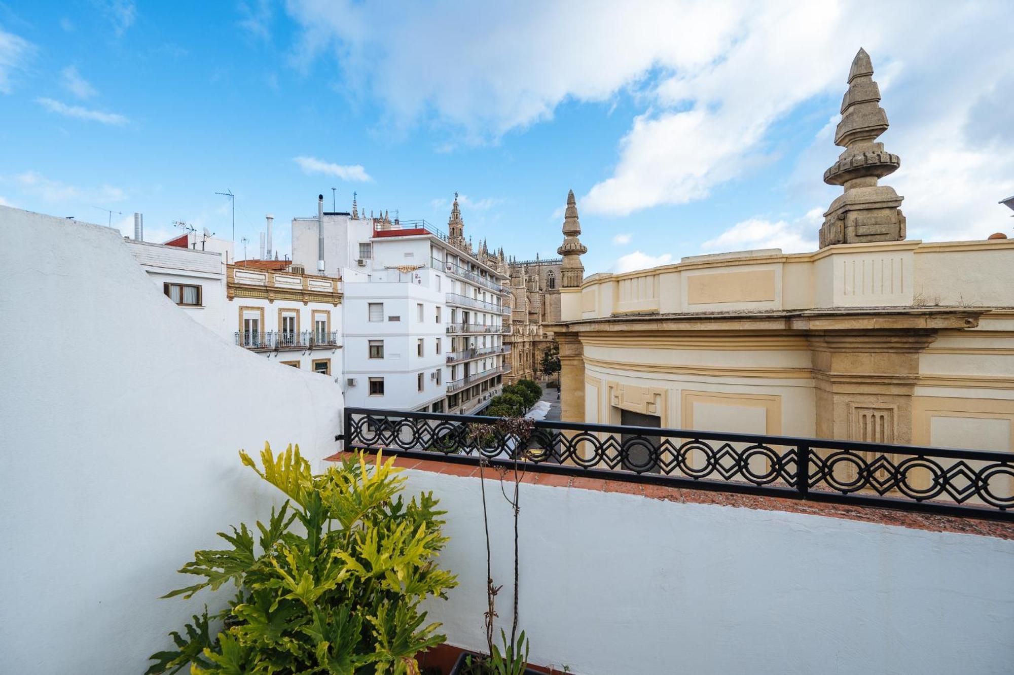 Apartamento Vistas Catedral Tomas de Ibarra Parking Opc Sevilla Exterior foto